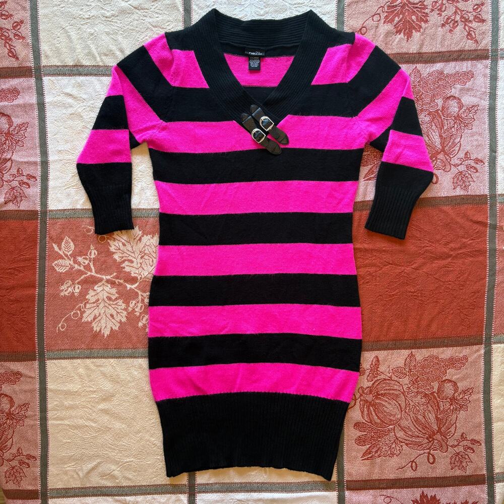 rue21 Vintage Hot Pink Black Stripe Buckle V-Neck Sweater Dress XL